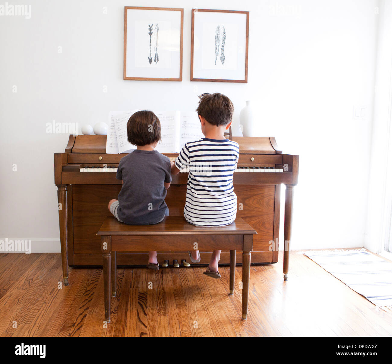 Kid Playing Piano Stock Photos & Kid Playing Piano Stock Images Alamy