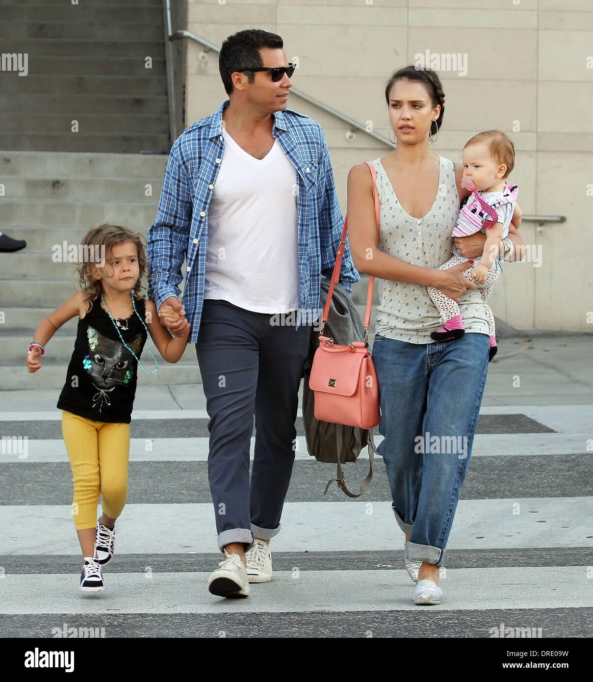 Jessica Alba, husband Cash Warren and their daughters Haven and Honor head out for dinner in Beverly Hills Beverly Hills, California - 21.07.12 Stock Photo