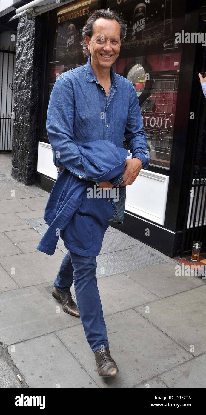 Richard E. Grant leaves Dublin’s famous O’Donoghue’s pub and hotel