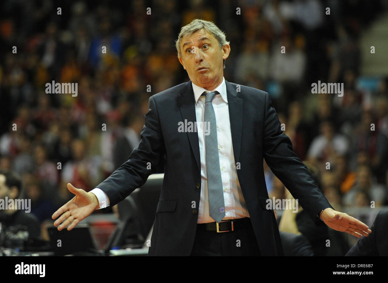 Munich, Germany. 23rd Jan, 2014. Munich's head coach Svetislav Pesic during the Euroleague basketball intermediate stage group F match between FC Bayern Munich and Galatasaray Istanbul in Munich, Germany, 23 January 2014. Photo: ANDREAS GEBERT/dpa/Alamy Live News Stock Photo