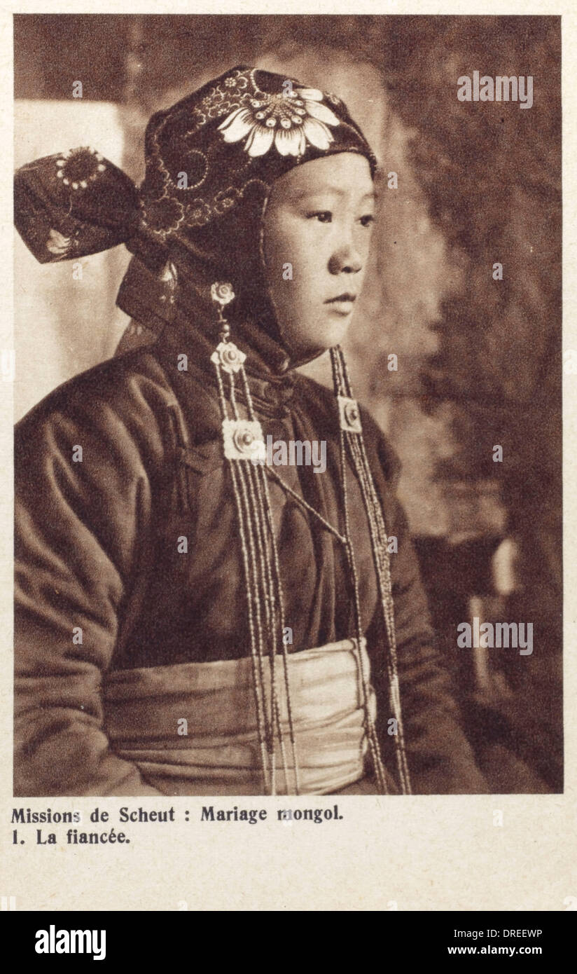https://c8.alamy.com/comp/DREEWP/mongolian-bride-DREEWP.jpg