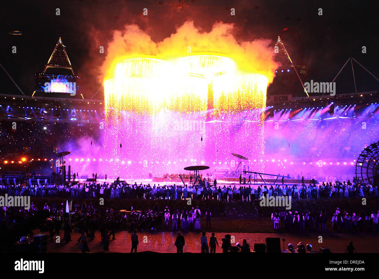 Olympic rings heat up Pyrotechnic firework show, Opening ceremony of