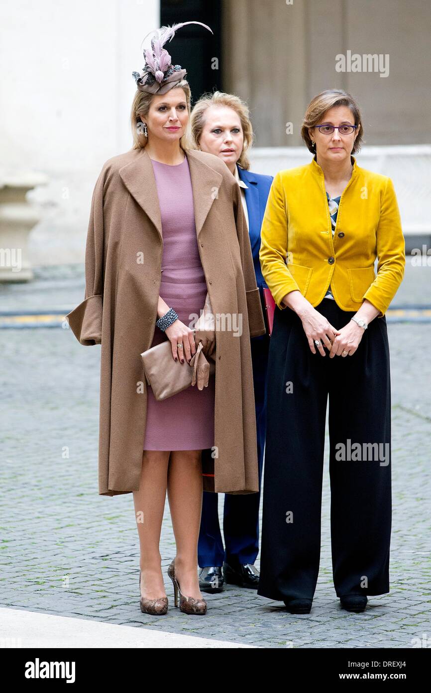 Rome, Italy. 23rd Jan, 2014. Gianna Fregonara (R), wife of Italian Premier Enrico  Letta and Dutch Queen Maxima of The Netherlands at Palazzo Chigi in Rome,  Italy, 23 January 2014. The Dutch
