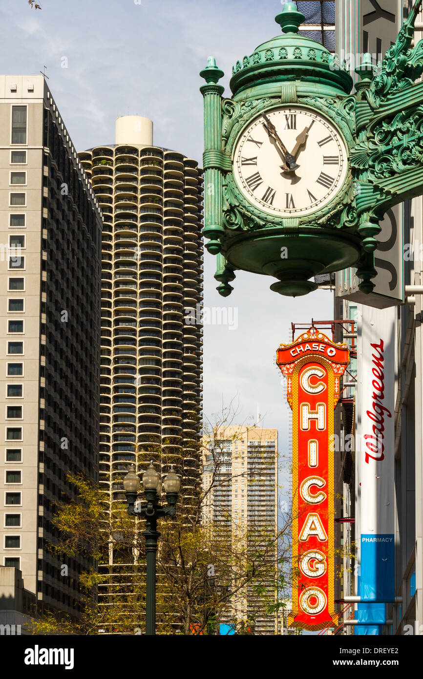 Chicago clock hires stock photography and images Alamy