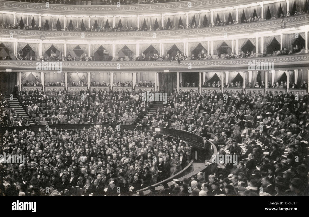 17 Chessboxing At The Royal Albert Hall Stock Photos, High-Res Pictures,  and Images - Getty Images