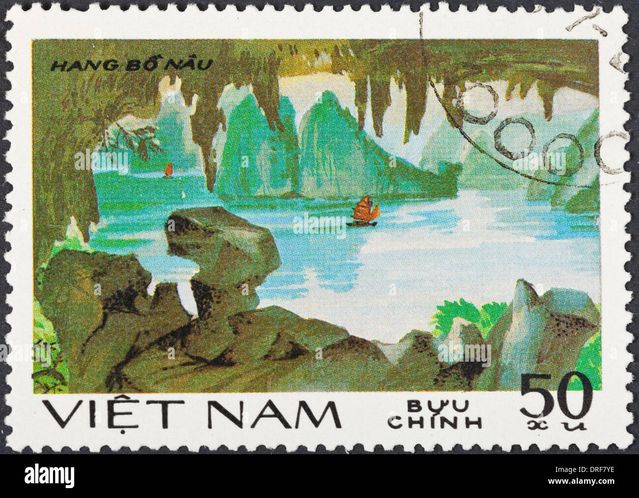 Vietnam postage stamp hi-res stock photography and images - Alamy