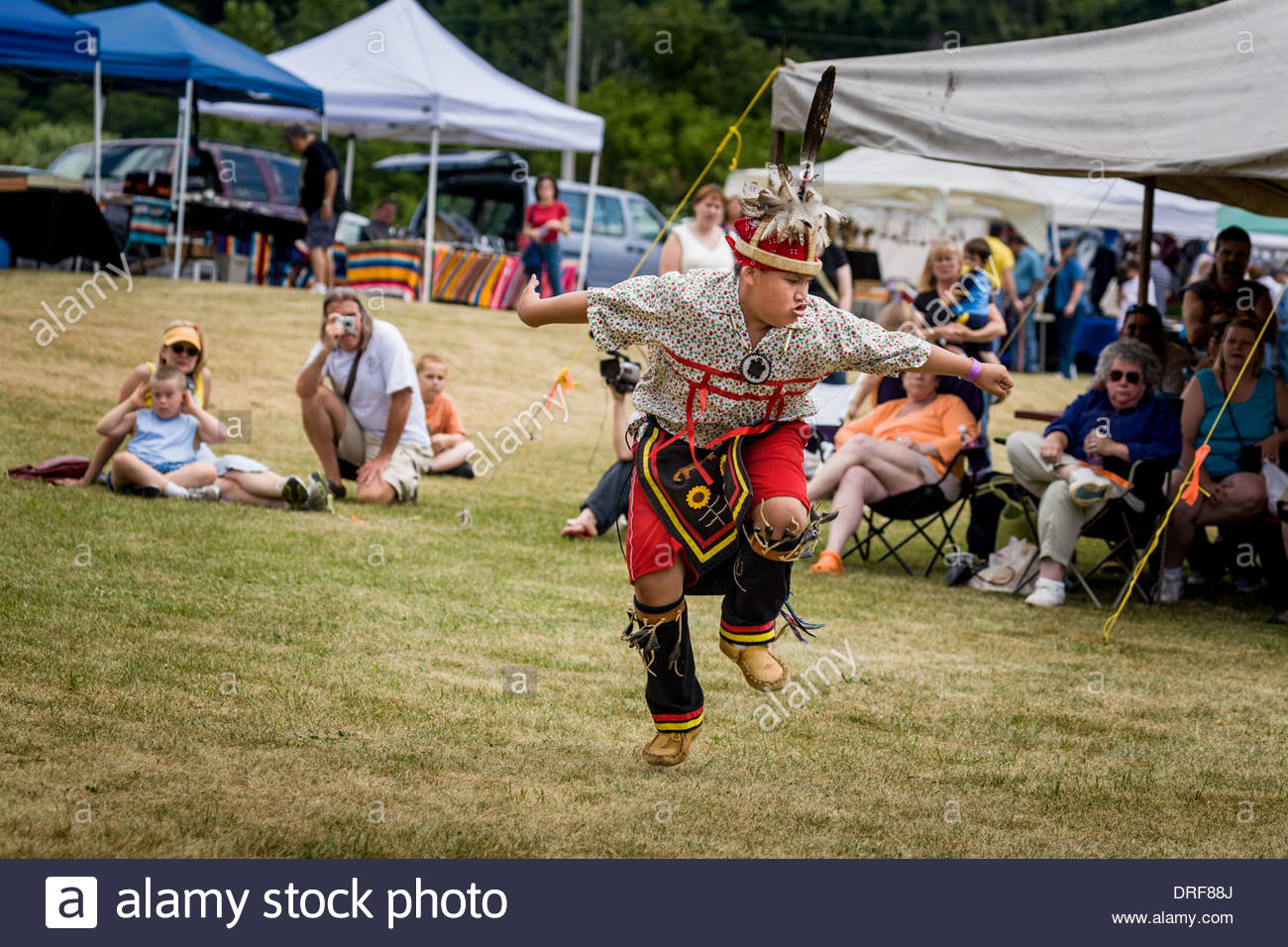 Iroquois traditional dances