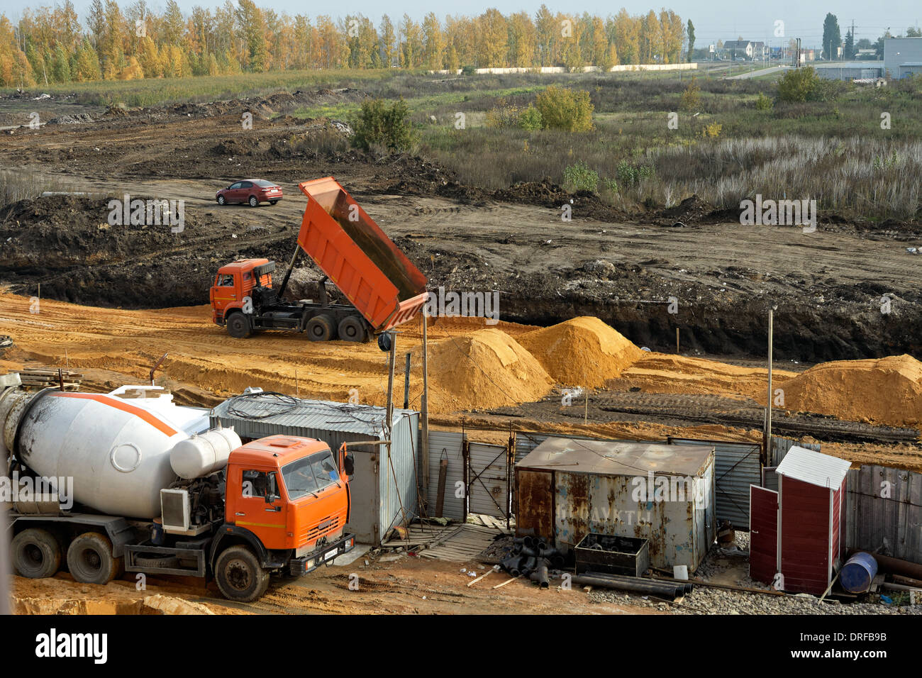 machine, earth, dirt, street, sand, auto, land vehicle, mixing, vehicle, mixer, no people, concreting, freight, truckload, blend Stock Photo