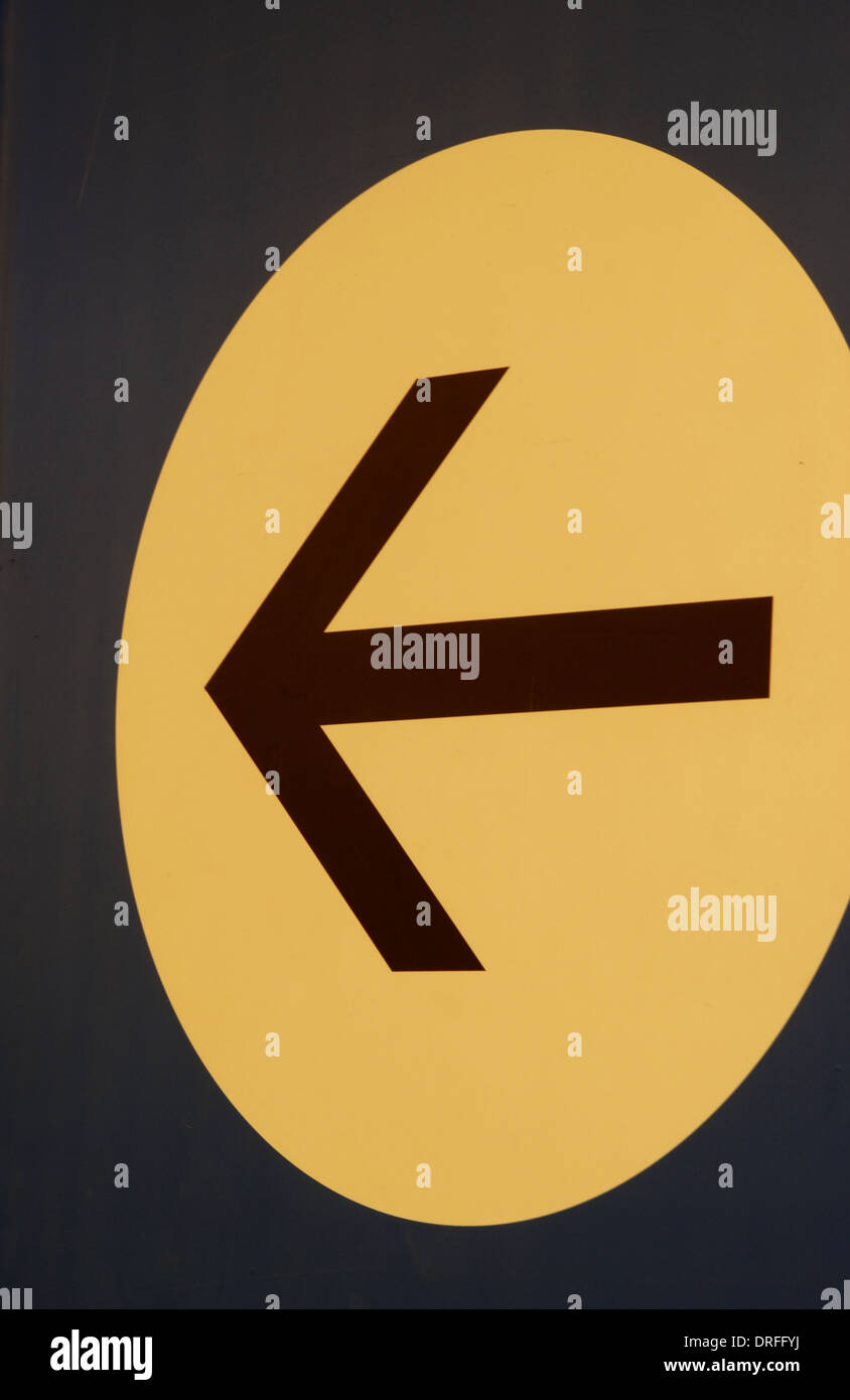 These Highway Sign Colors Could Save Your Life - 8700u9r