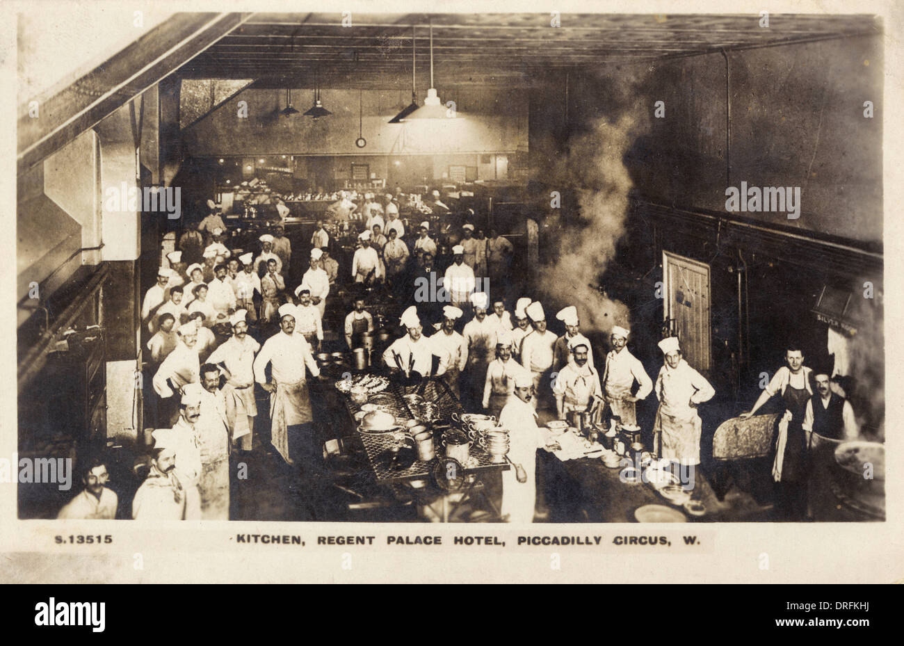 Kitchen with staff, Regent Palace Hotel, London W1 Stock Photo