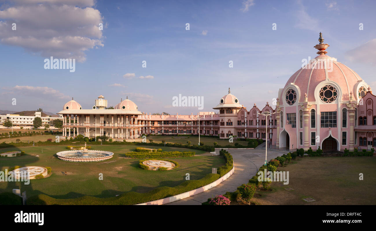 Sathya Sai Baba Super Speciality hospital. Puttaparthi, Andhra Pradesh, India Stock Photo Alamy