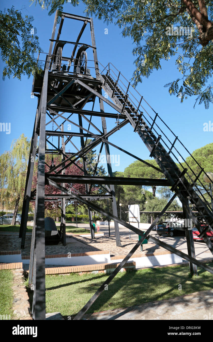 Mine shaft lifting headgear, Museo Minero (Mining Museum), Rio Tinto Mining Park (Minas de Riotinto), Huelva, Andalusia, Spain. Stock Photo