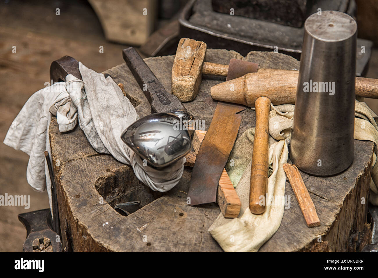 Types Oof Tools For Coloonial Silversmithing Cheap Sale