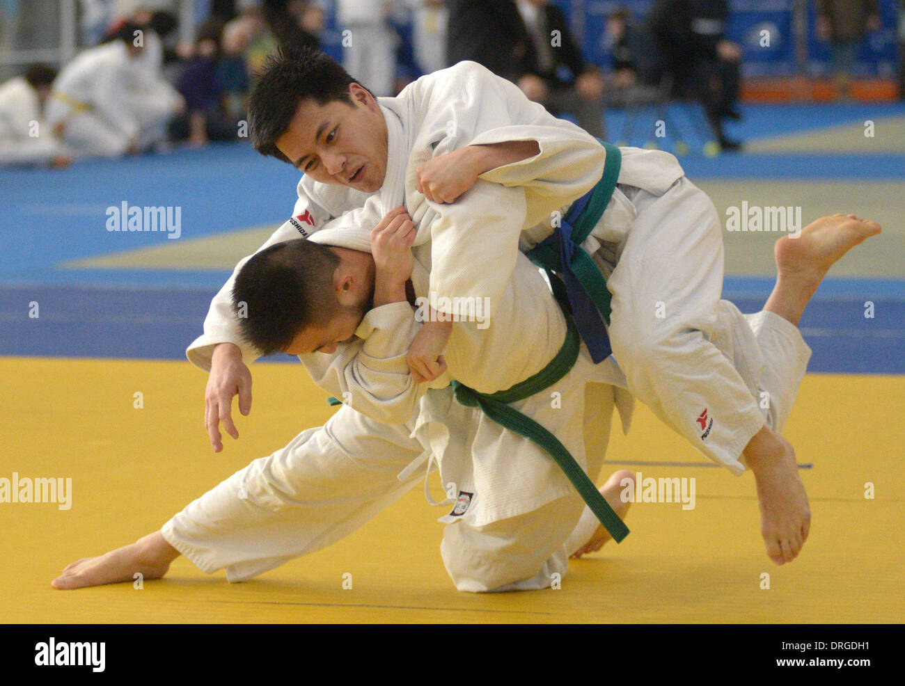 Richmond, Canada. 26th Jan, 2014. Ben Lee (R) of Canada competes with compatriot Johnny Fox Do at the 2014 Vancouver International Judo Tournament in Richmond, Canada, Jan. 25, 2014. © Sergei Bachlakov/Xinhua/Alamy Live News Stock Photo