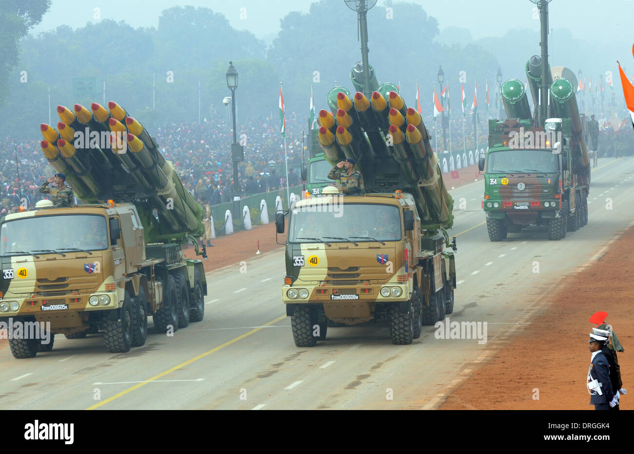 Rocket launchers hi-res stock photography and images - Alamy
