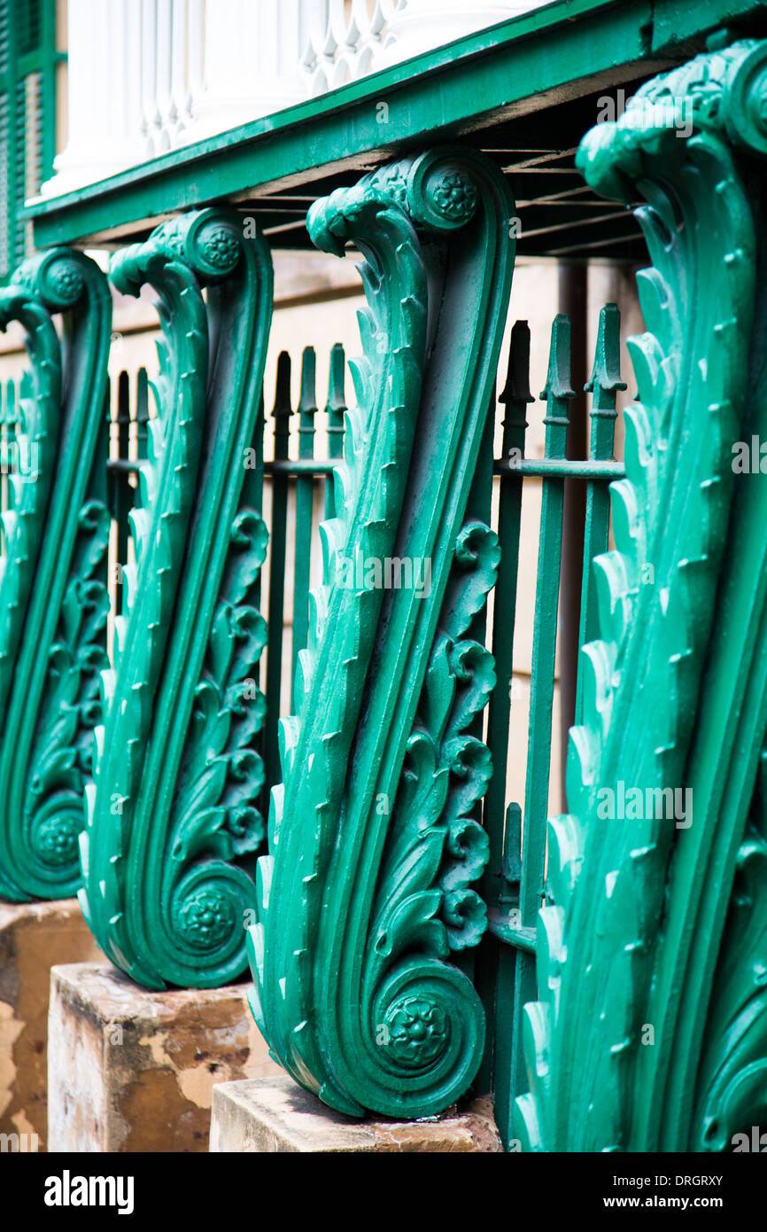 Green wrought iron fence hi-res stock photography and images - Alamy