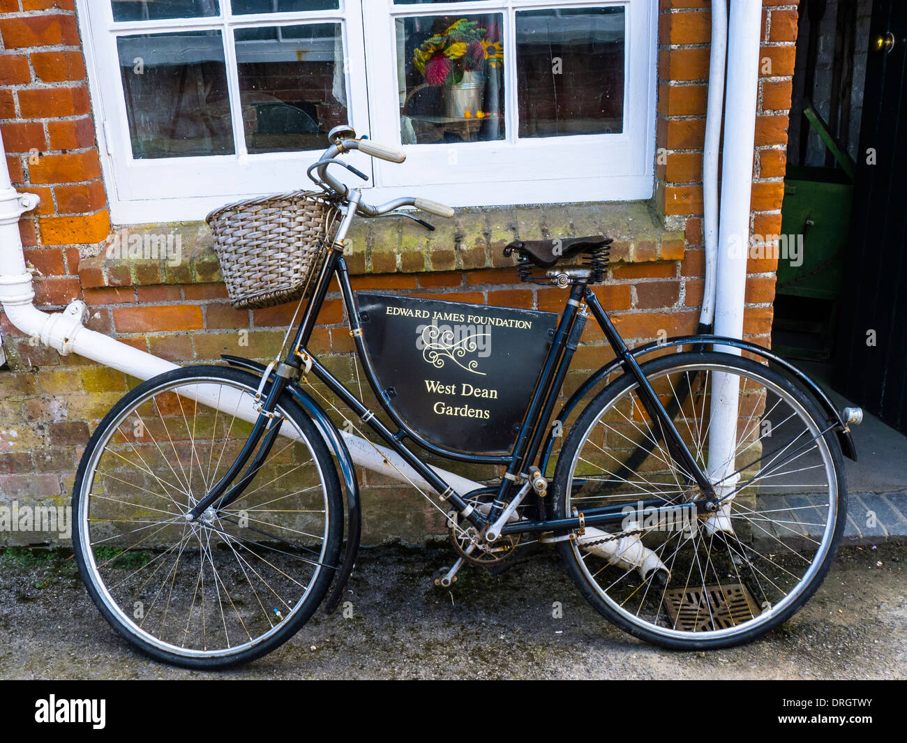 vintage shopper bike