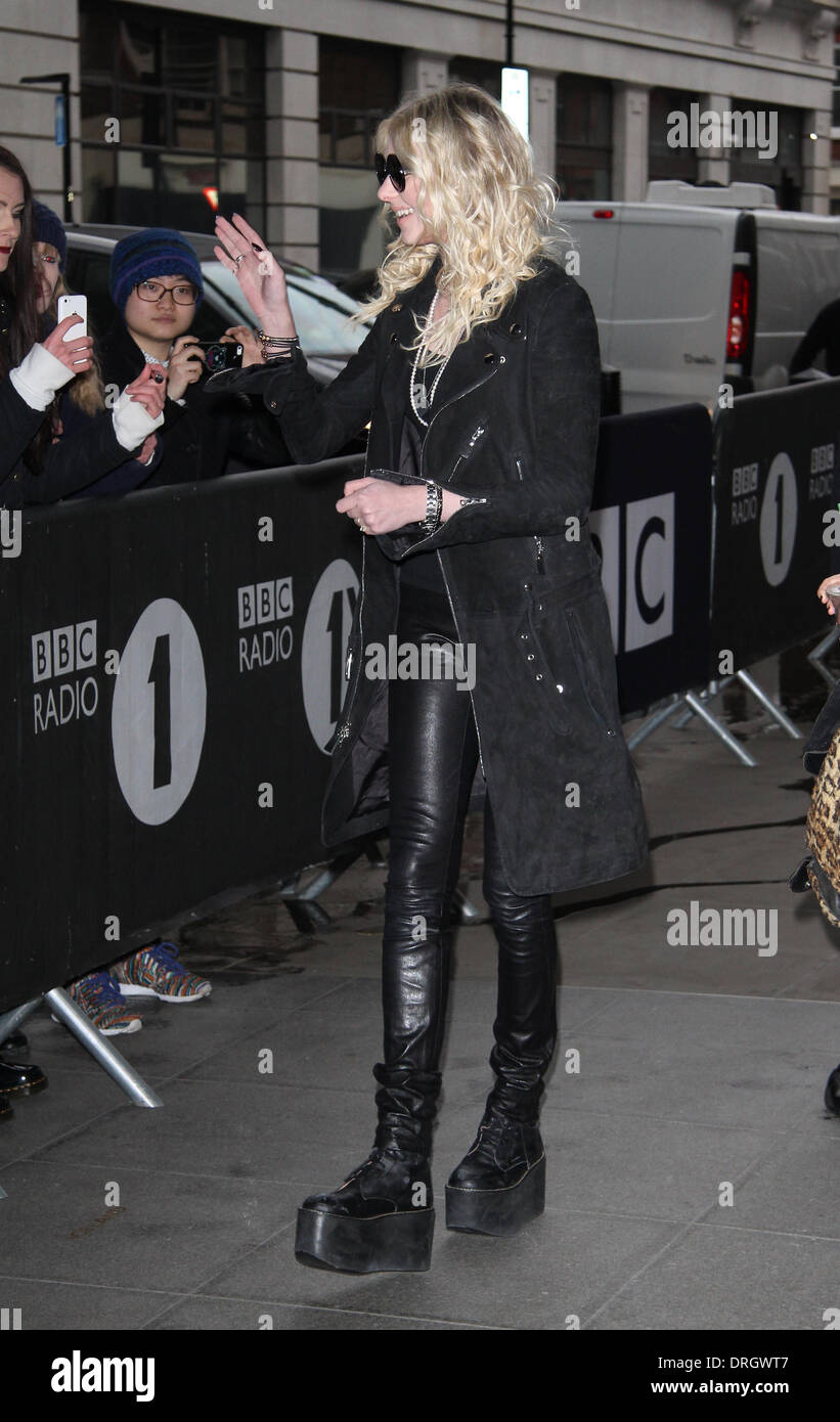 London, UK, 26th January 2014. Taylor Momsen seen at the BBC radio one studios in London, UK Credit:  Simon Matthews/Alamy Live News Stock Photo