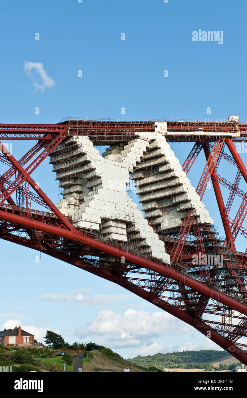 Repairs to Forth Rail Bridge. Firth of Forth estuary. North Queensferry, Scotland Stock Photo