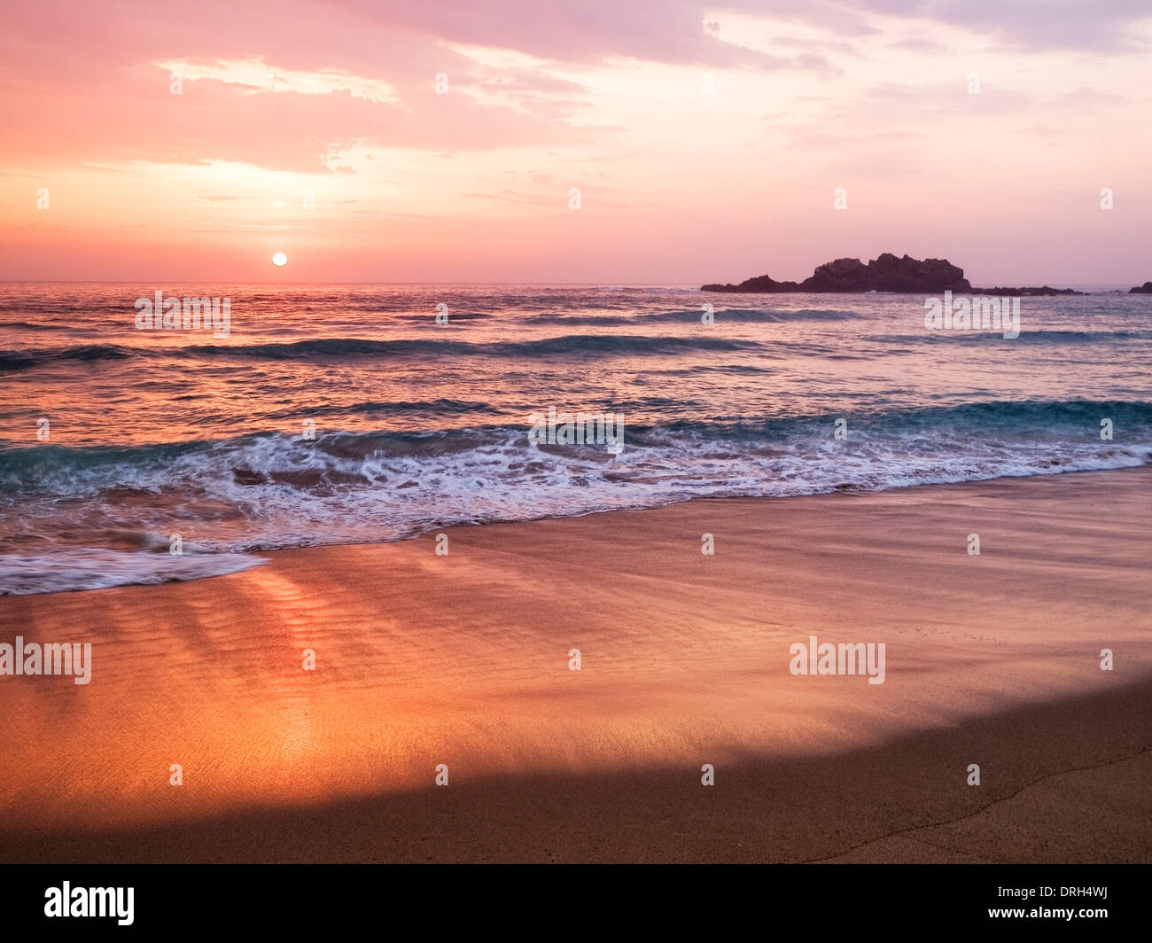 Sunset in a spanish beach. This beach is called Vilar beach and it´s
