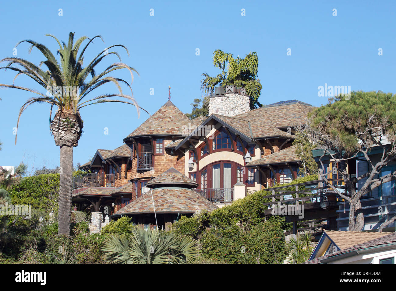 Californian Coastal mansion on the cliff top at Victoria Beach in the