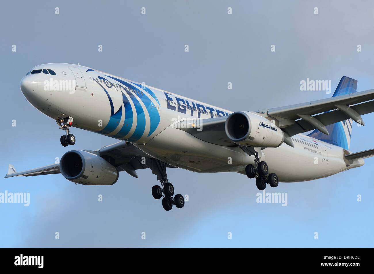 EgyptAir is the flag carrier airline of Egypt.The airline is based at