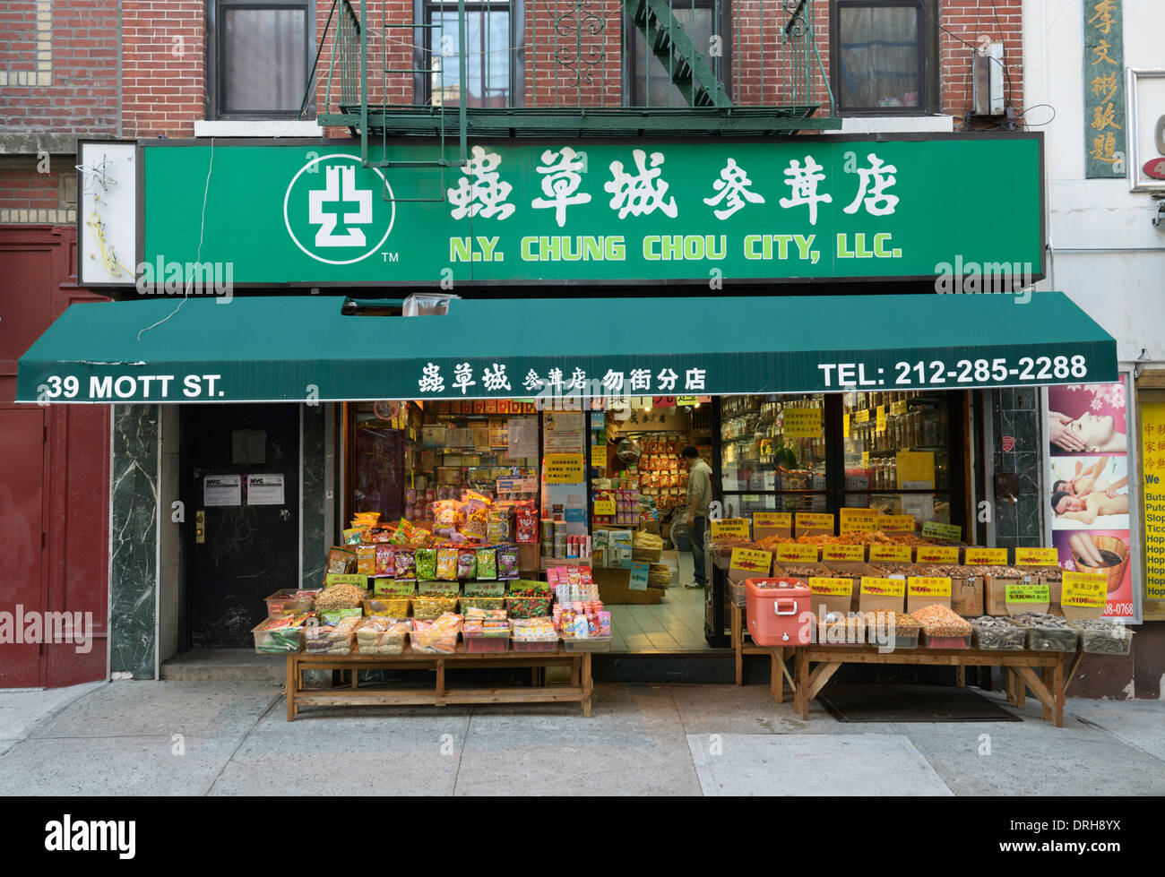 Chinese shop front chinatown hires stock photography and images Alamy