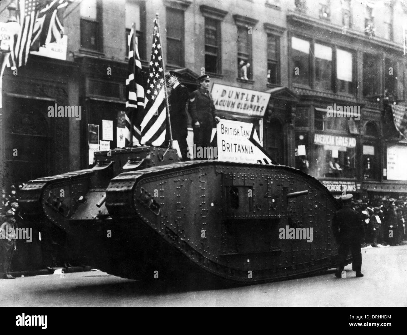 British and American soldiers on a tank, WW1 Stock Photo