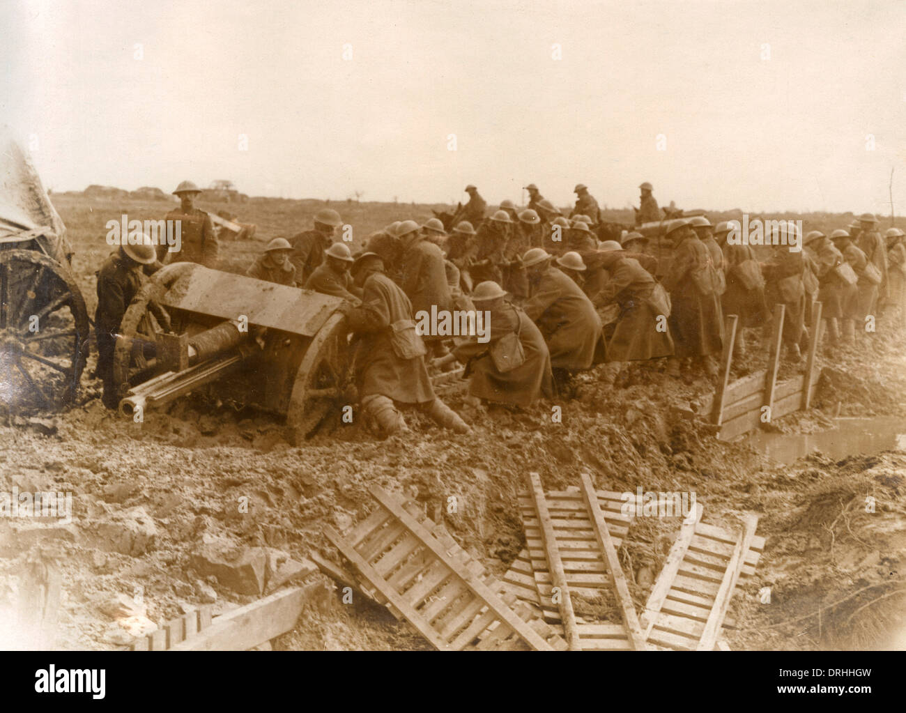 Moving a field gun stuck in mud, Western Front, WW1 Stock Photo