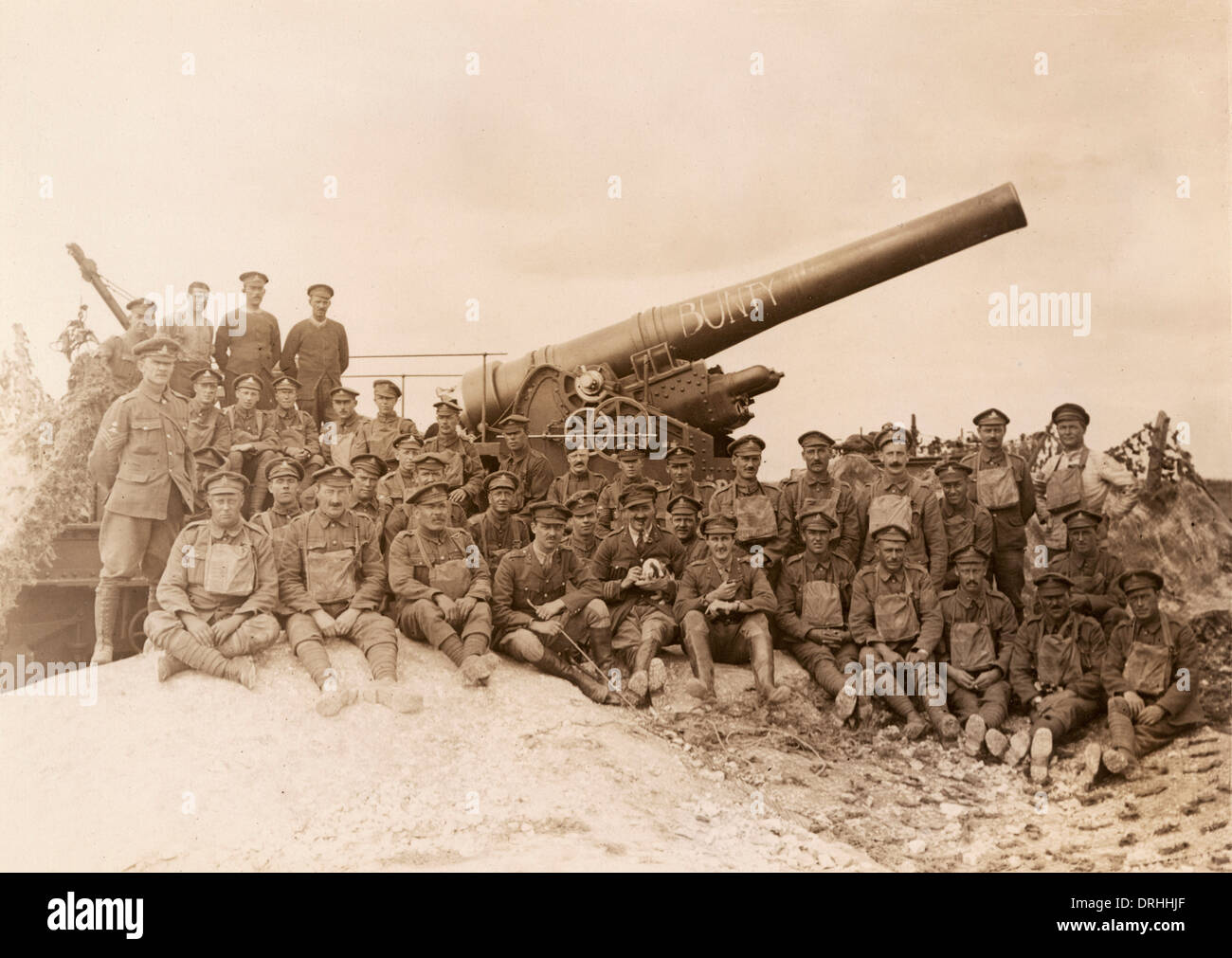 RGA crew with Howitzer named Bunty, Western Front, WW1 Stock Photo