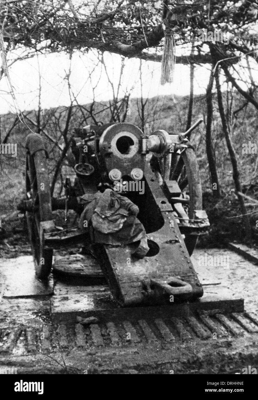 British Howitzer near Albert, France, WW1 Stock Photo