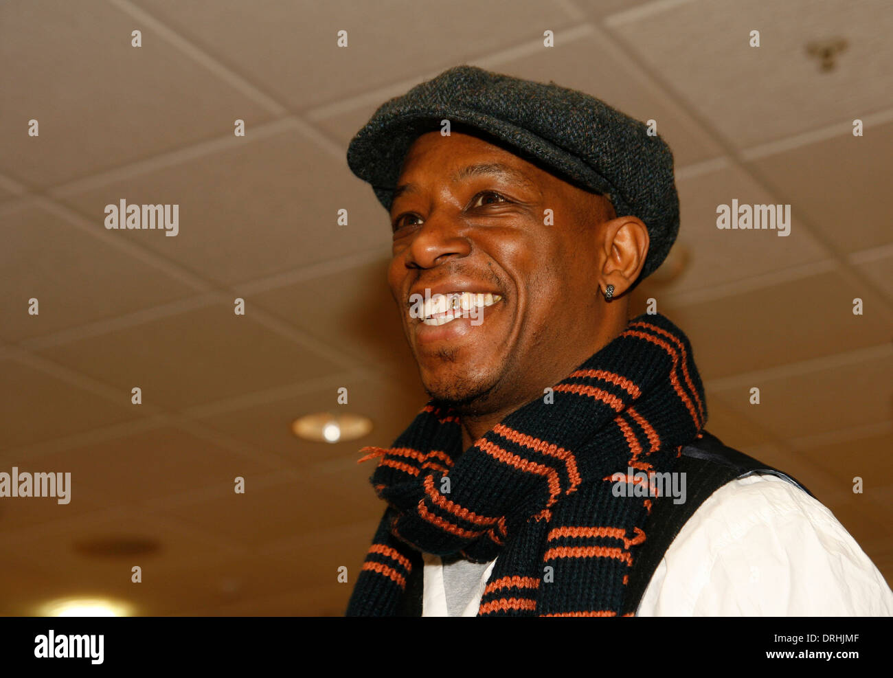 Ian wright football hi-res stock photography and images - Alamy