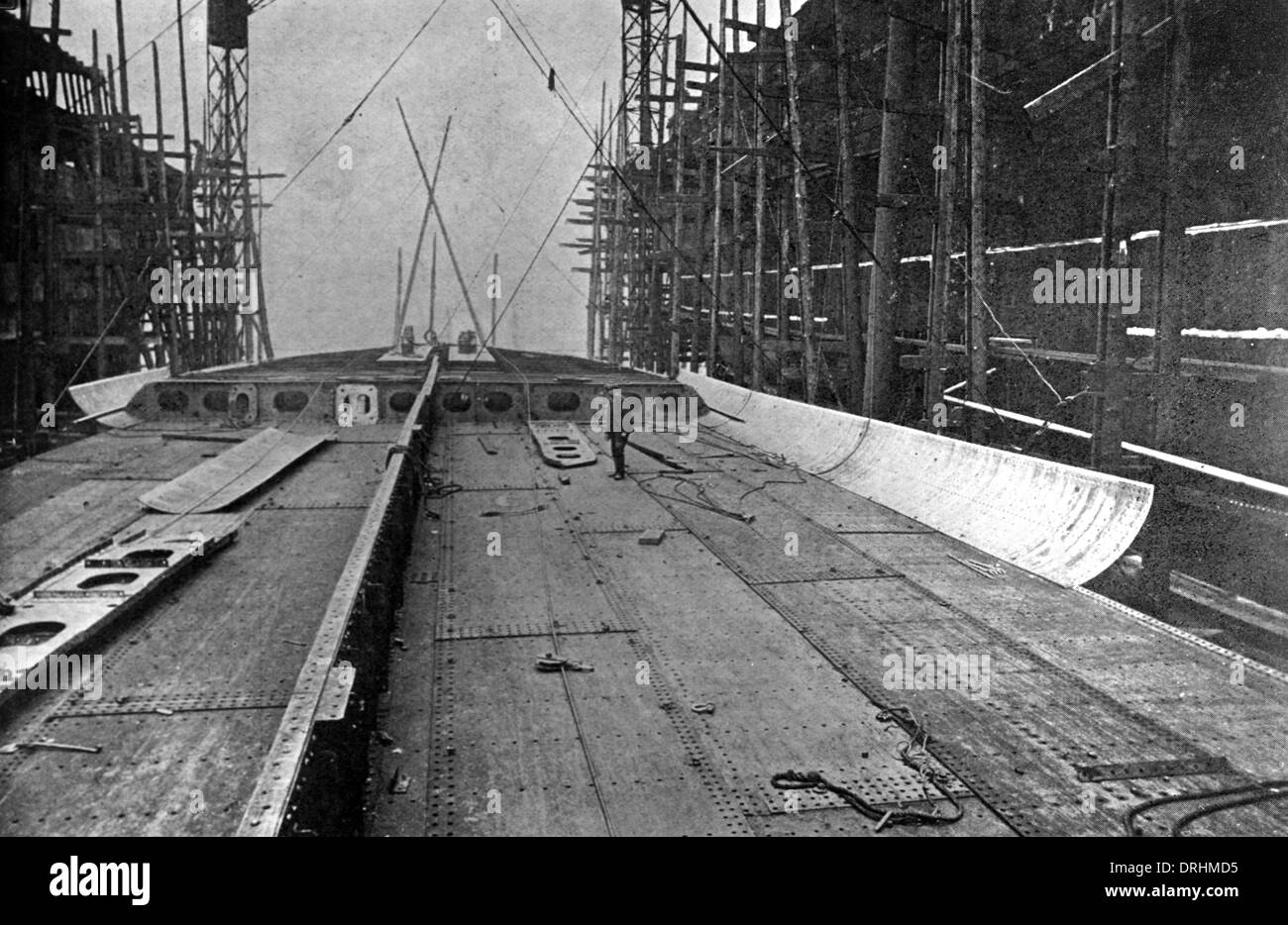 Erecting the double bottom of a ship, WW1 Stock Photo