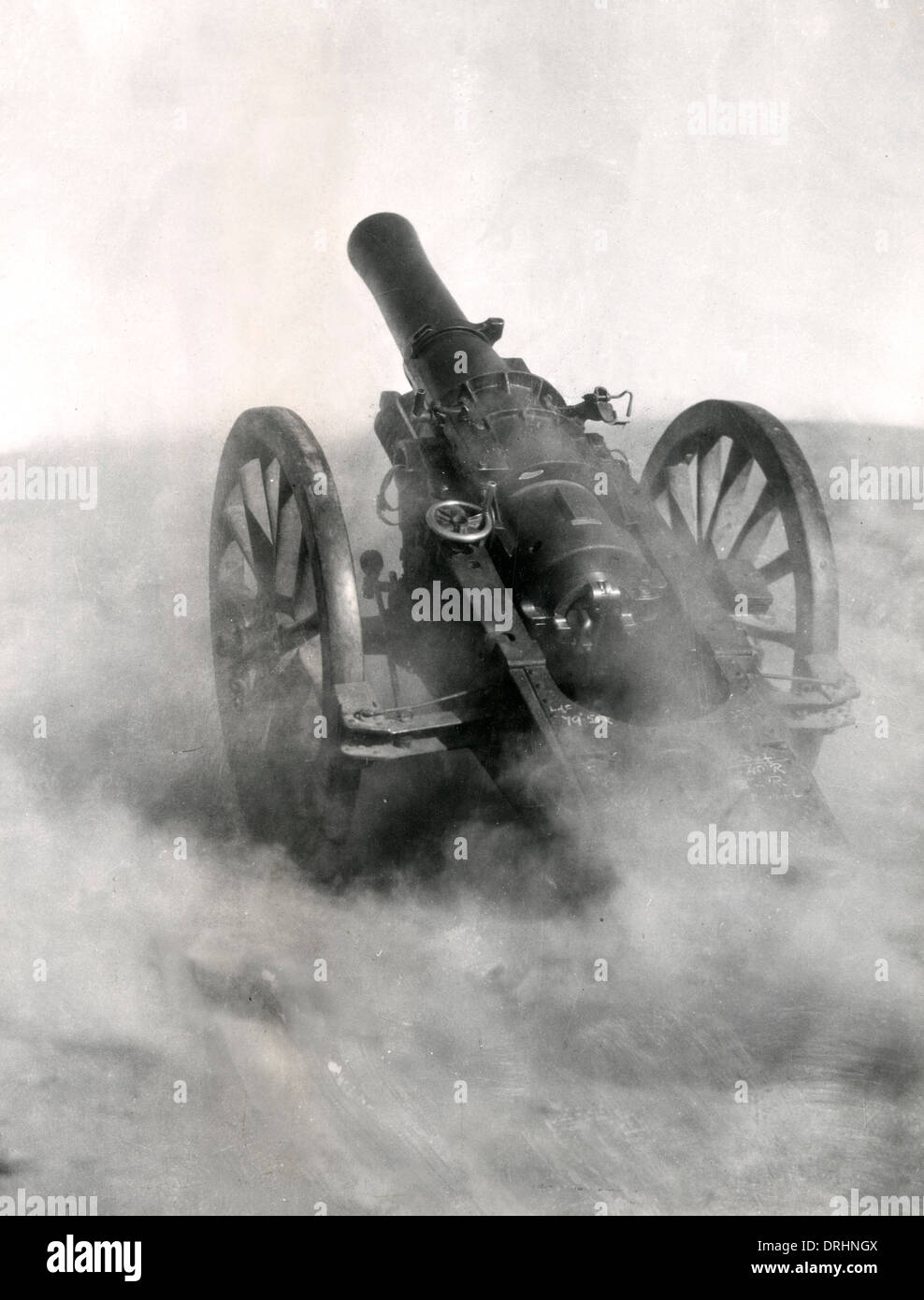 British Howitzer gun in action, Samarra, WW1 Stock Photo