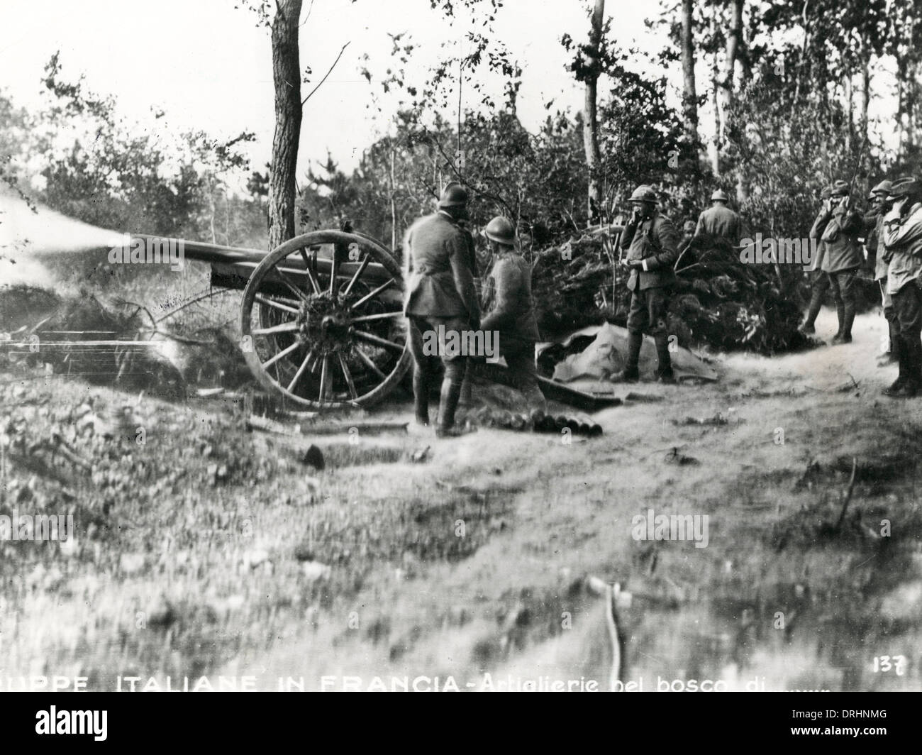 Italian field guns in hi-res stock photography and images - Alamy