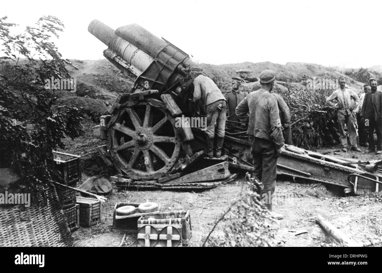 German 21cm howitzer in action, France, WW1 Stock Photo