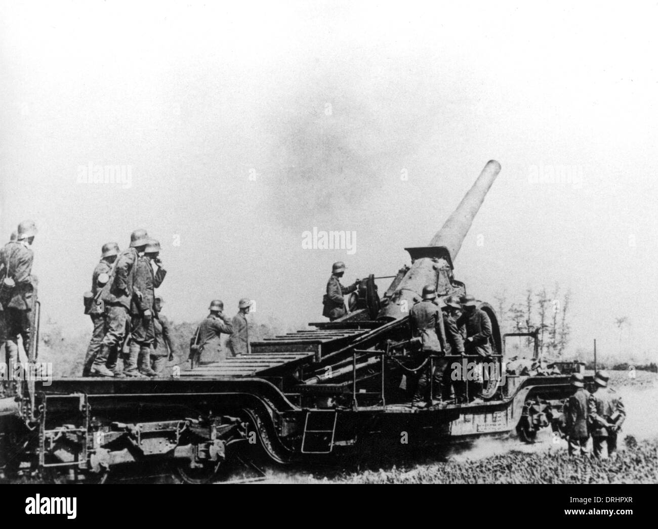 Railway mounted gun Black and White Stock Photos & Images - Alamy