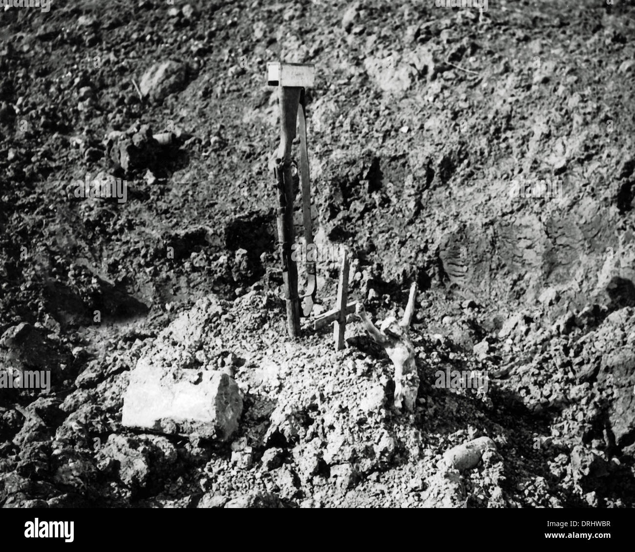 Grave in a shell hole, Western Front, WW1 Stock Photo - Alamy