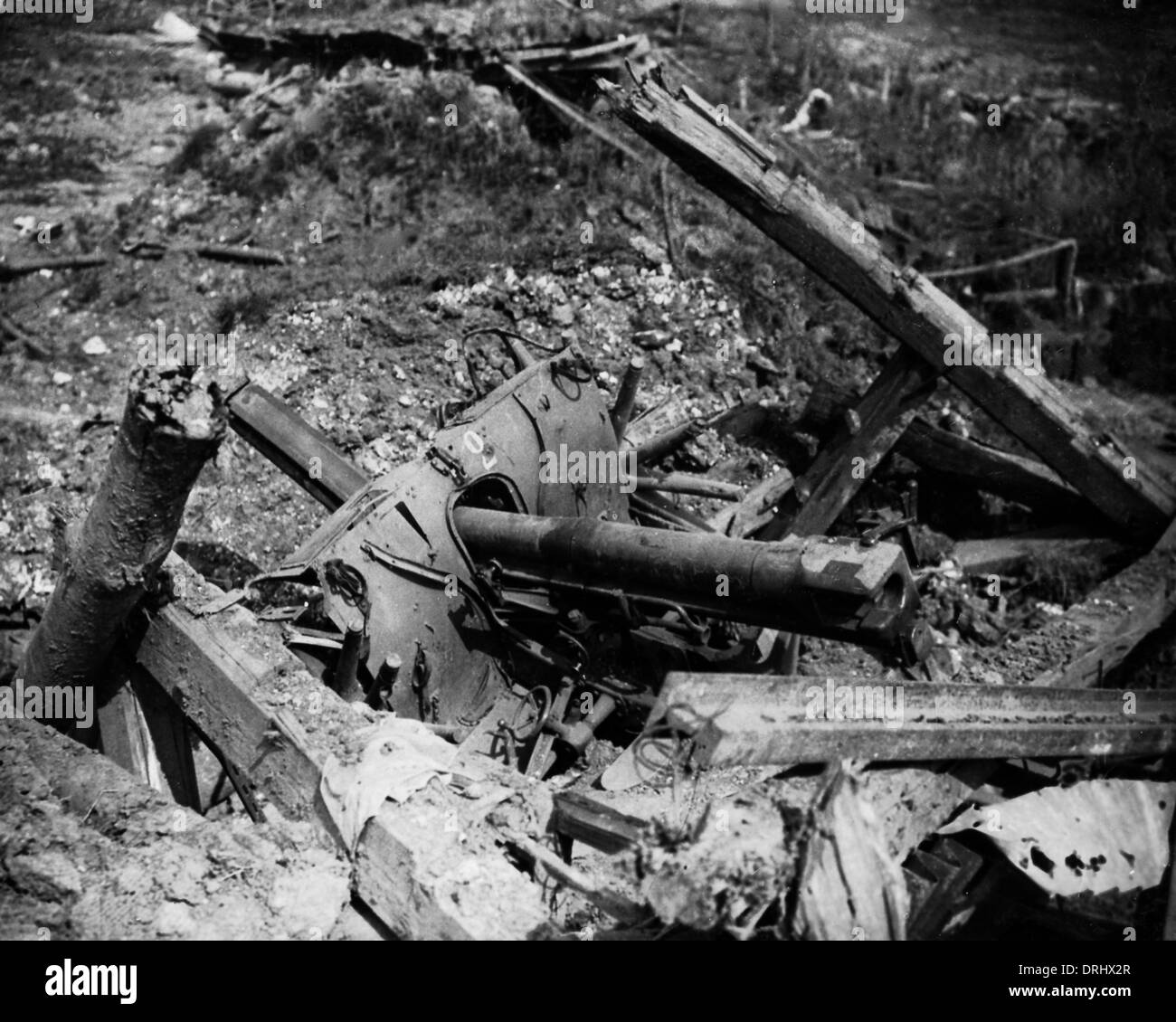 Damaged German guns, Pozieres, France, WW1 Stock Photo