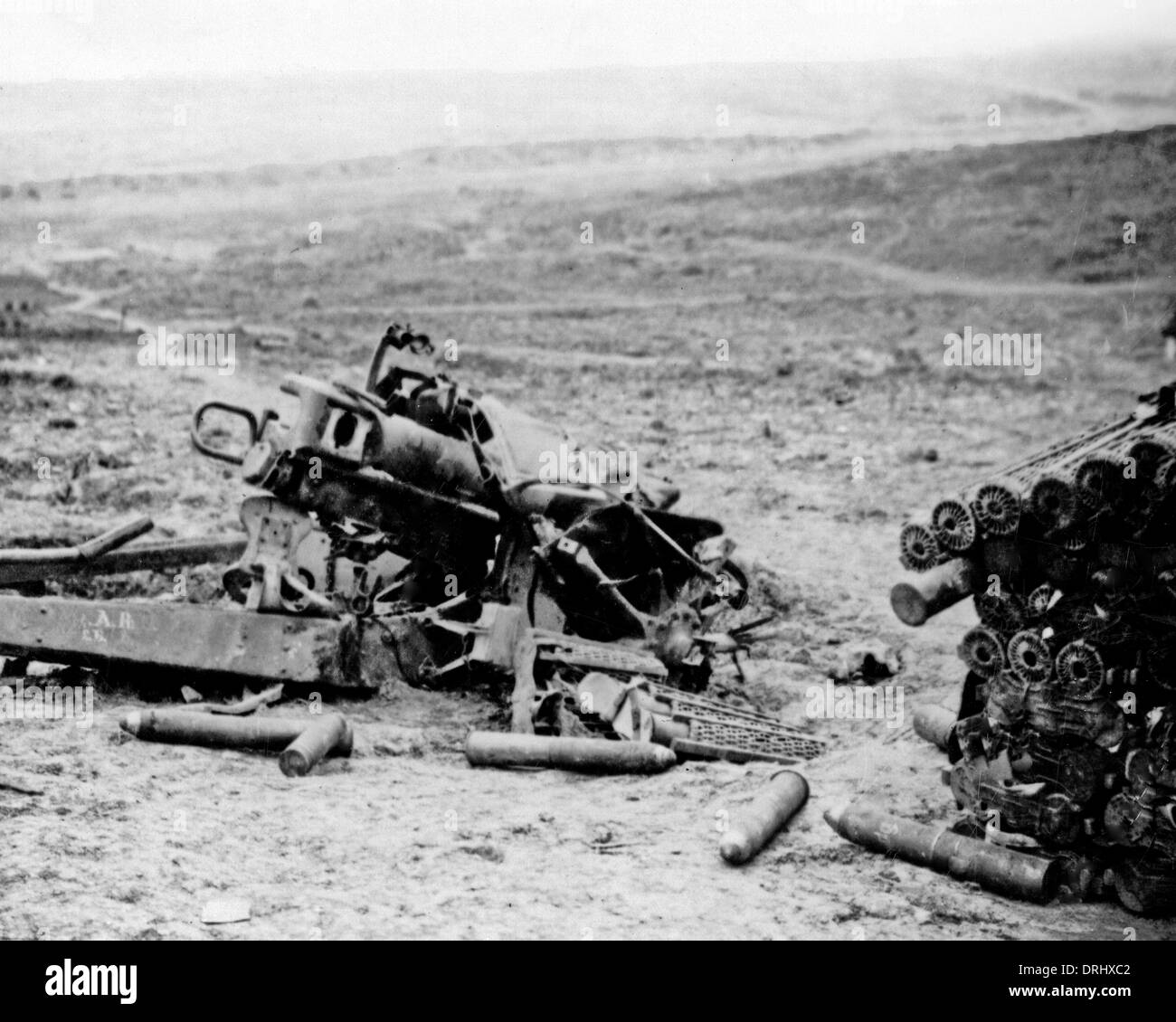 German gun destroyed by British firing, Western Front, WW1 Stock Photo