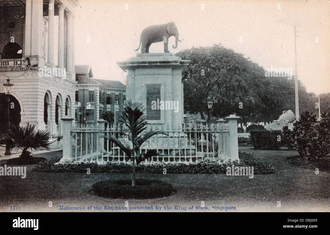 Elephant Statue outside Victoria Theatre, Singapore Stock Photo Alamy