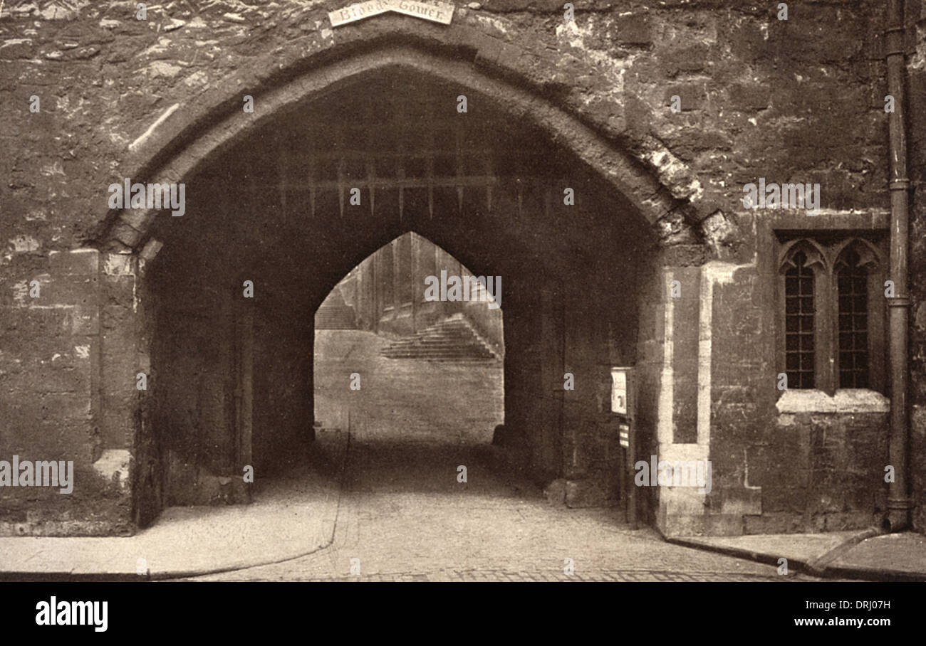 Bloody tower of london entrance hi-res stock photography and images - Alamy