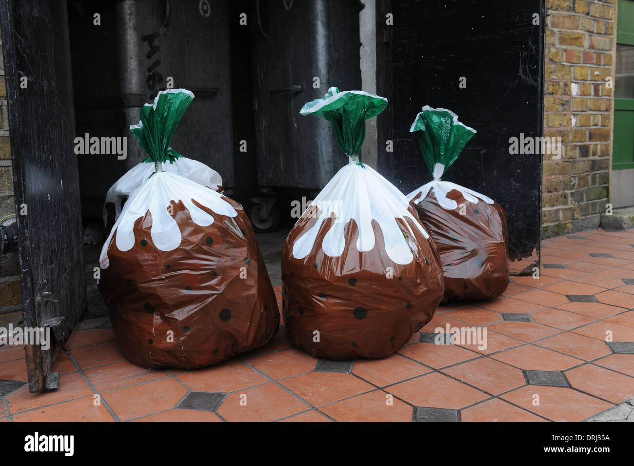 Christmas pudding rubbish bags hi-res stock photography and images - Alamy