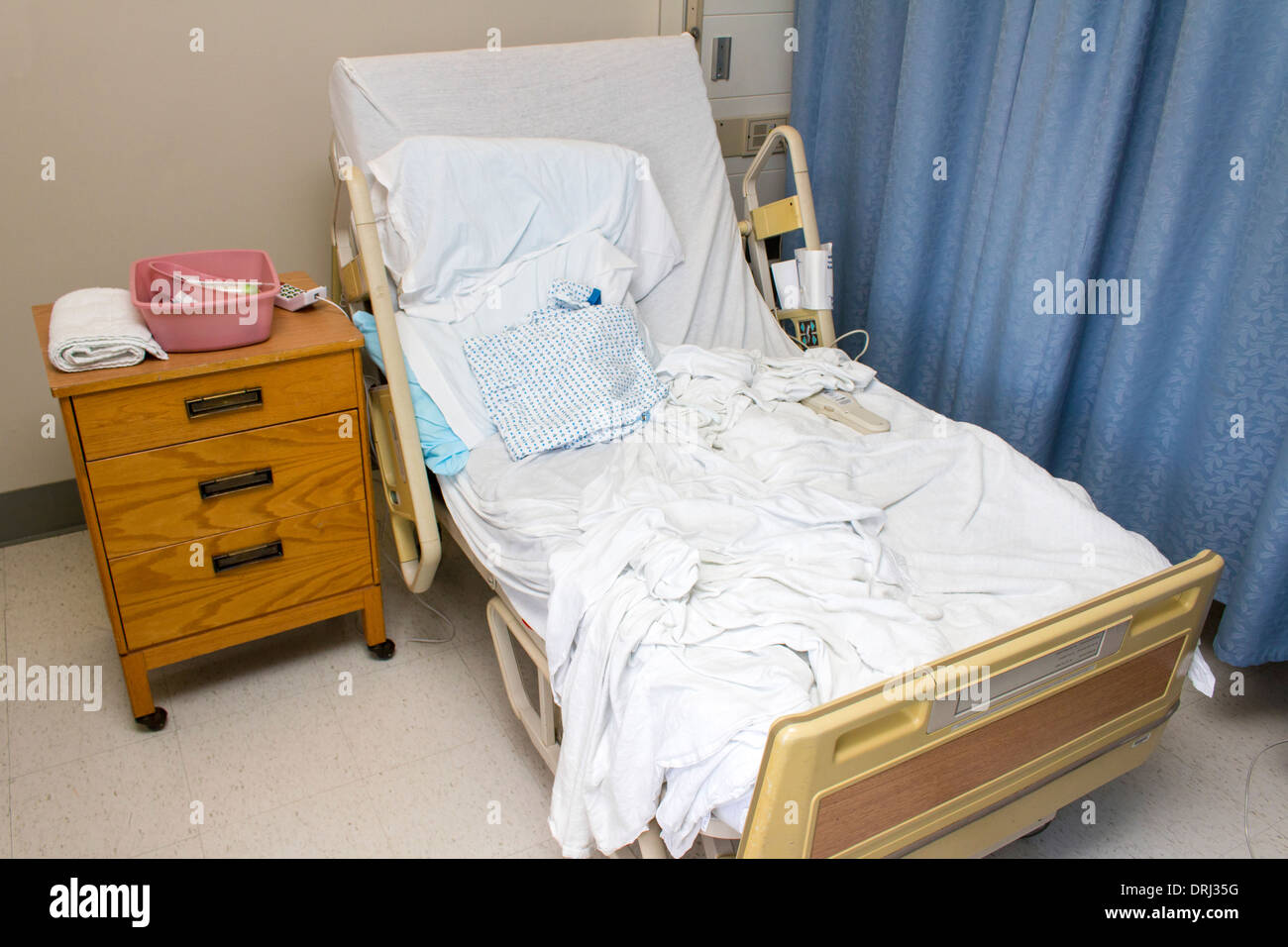 Messy Hospital Bed High Resolution Stock Photography and Images Alamy
