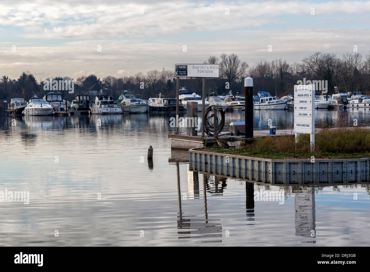 Middlesex tw17 8ns england hires stock photography and images Alamy