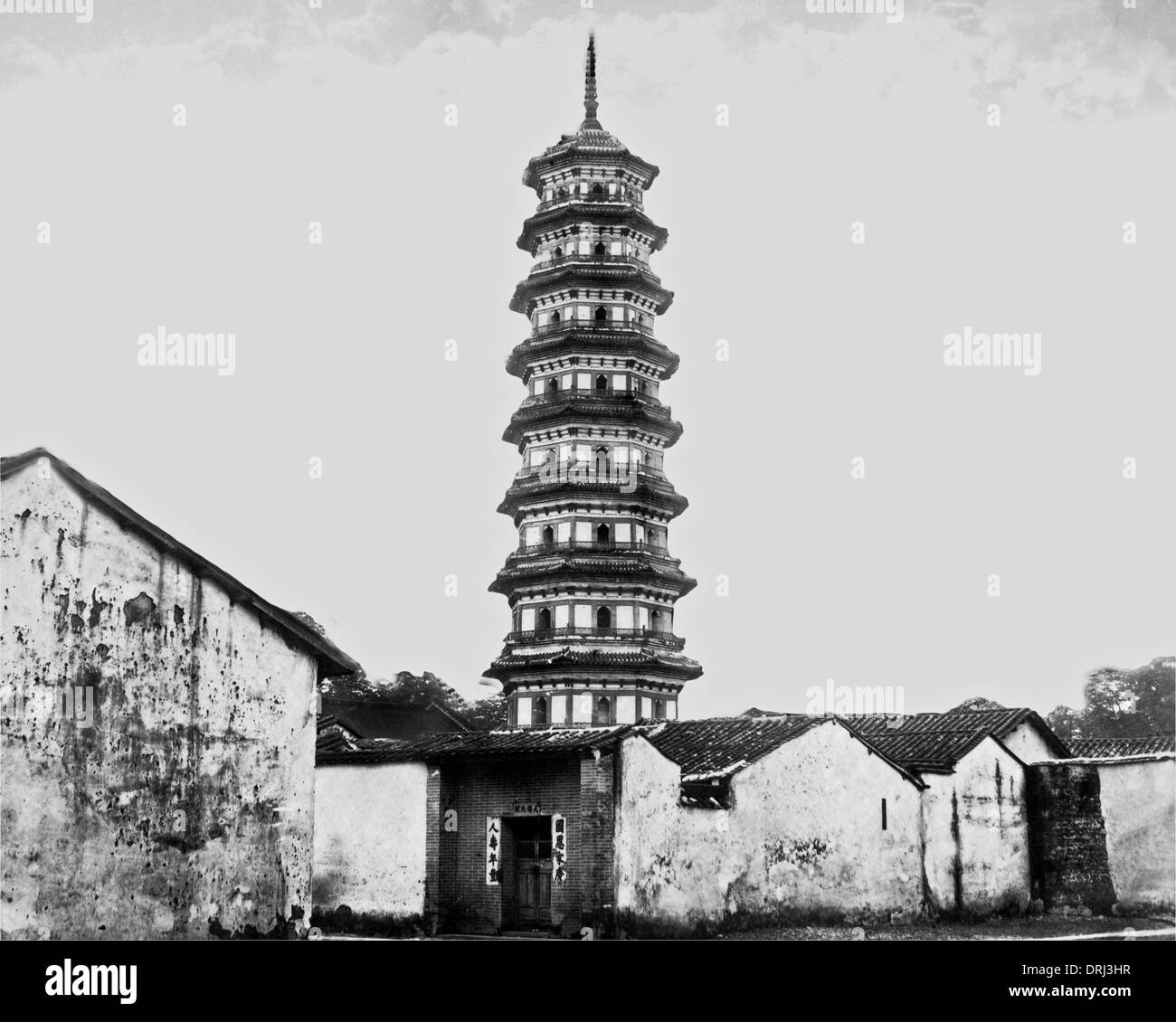 Pagoda china Black and White Stock Photos & Images - Alamy Pagoda china Black and White Stock Photos & Images - Alamy