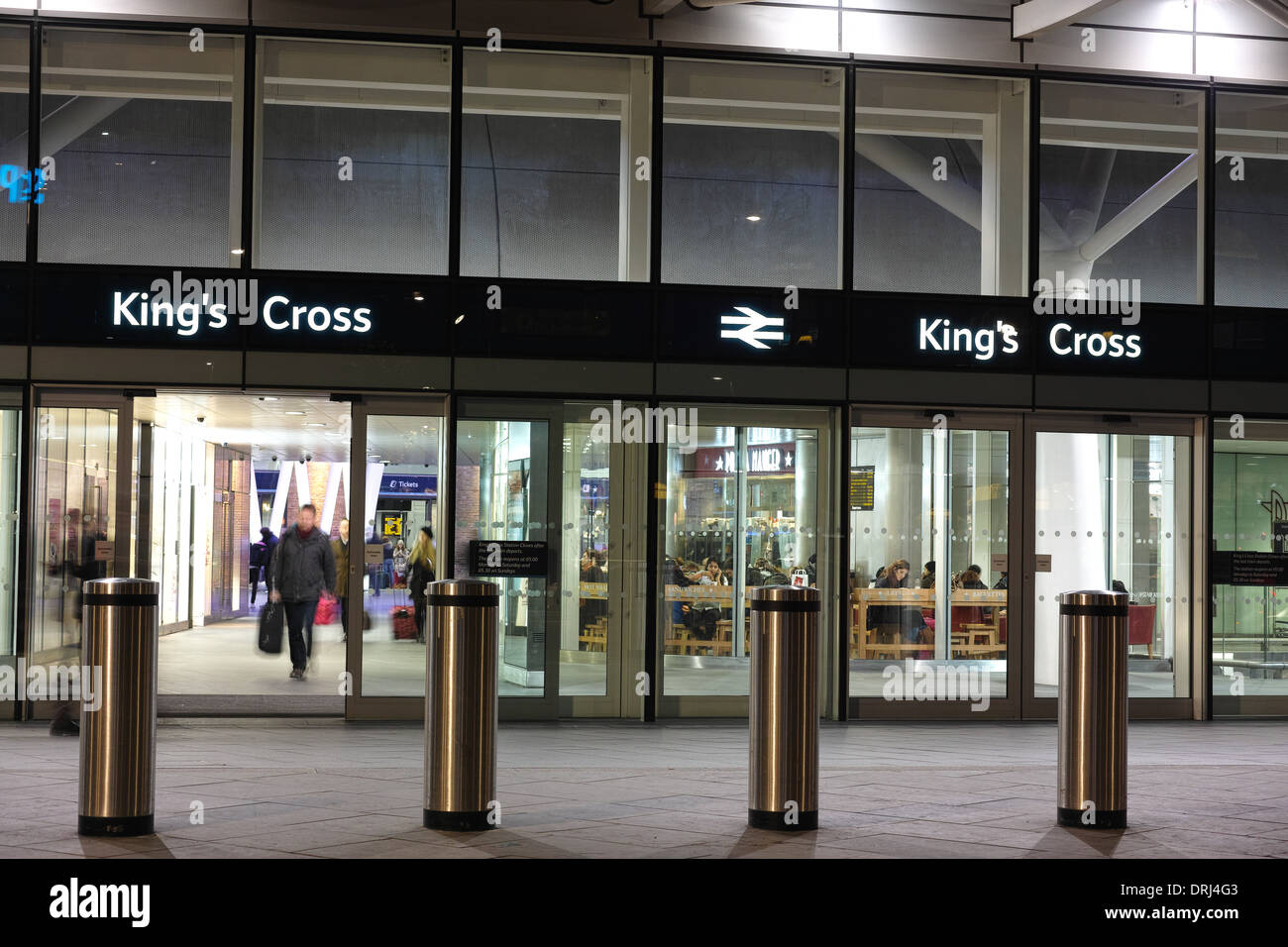 King's Cross station Stock Photo - Alamy