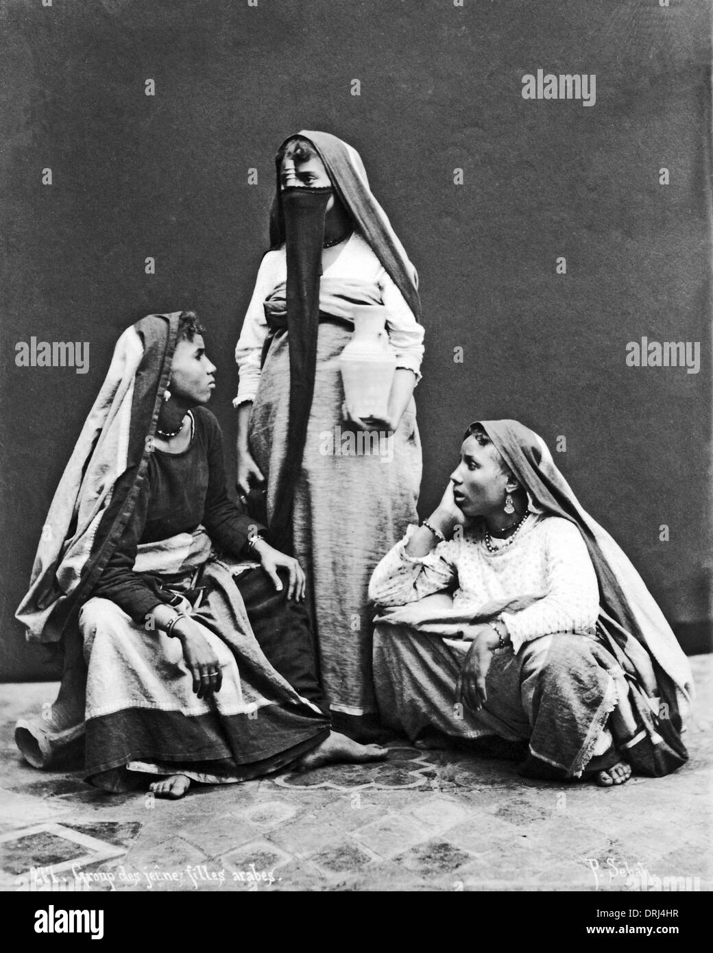 Group of Egyptian women Stock Photo Alamy