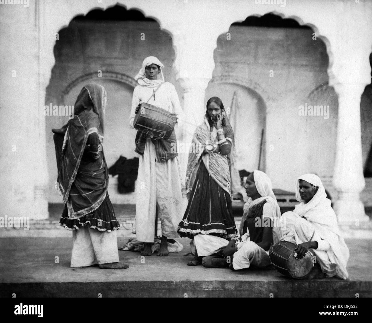 Кішкентай қыздармен жыныстық қатынас туралы видео