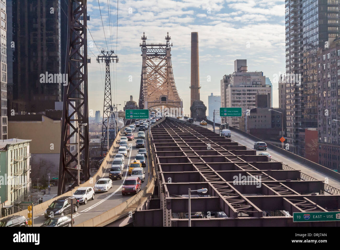 A view of the 59th Street Bridge connecting Roosevelt Island to